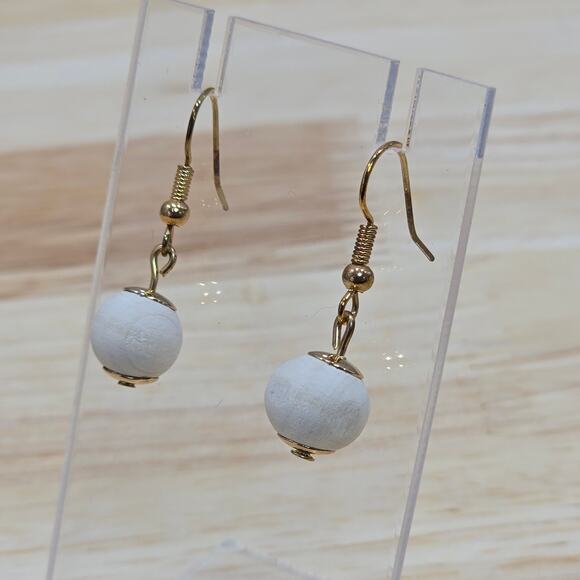 Joan Vass New York Semi-Precious Drop Earrings Round Cream Ball - Picture 8 of 8